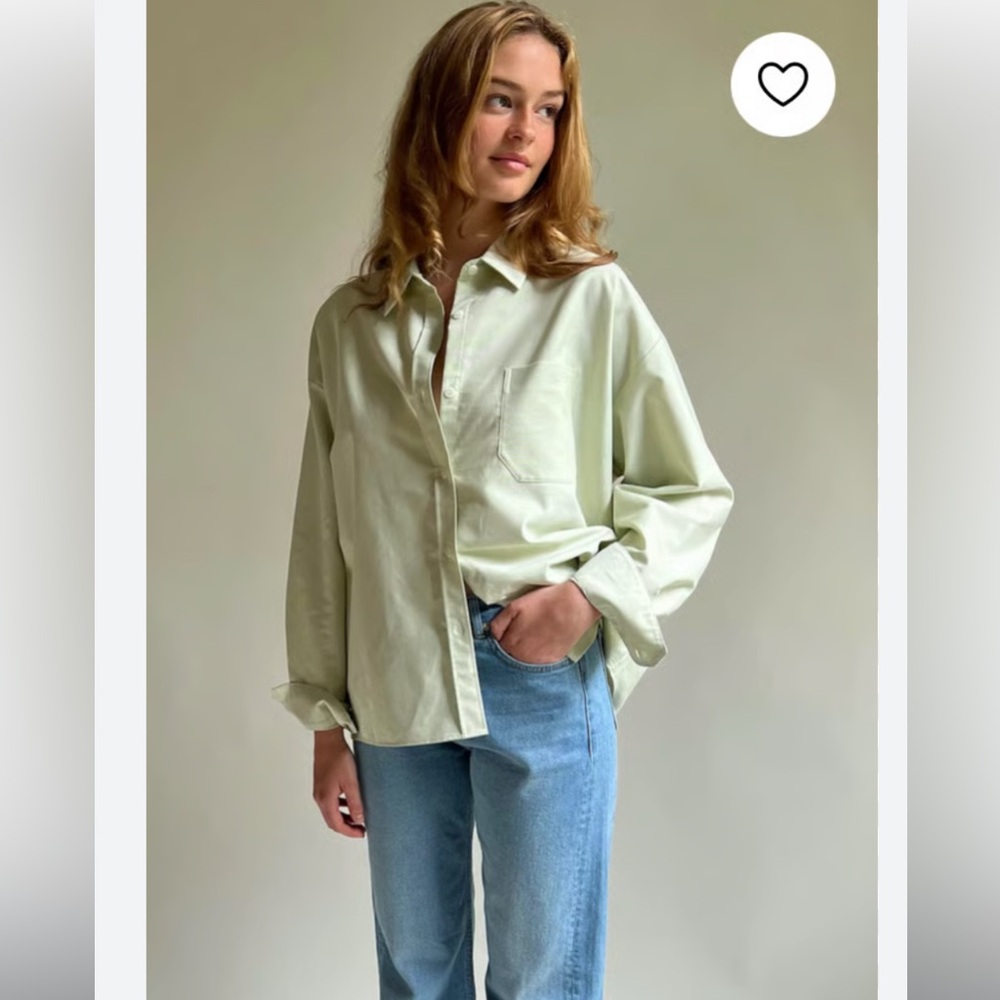 Djerf Avenue Breezy Shirt in Green